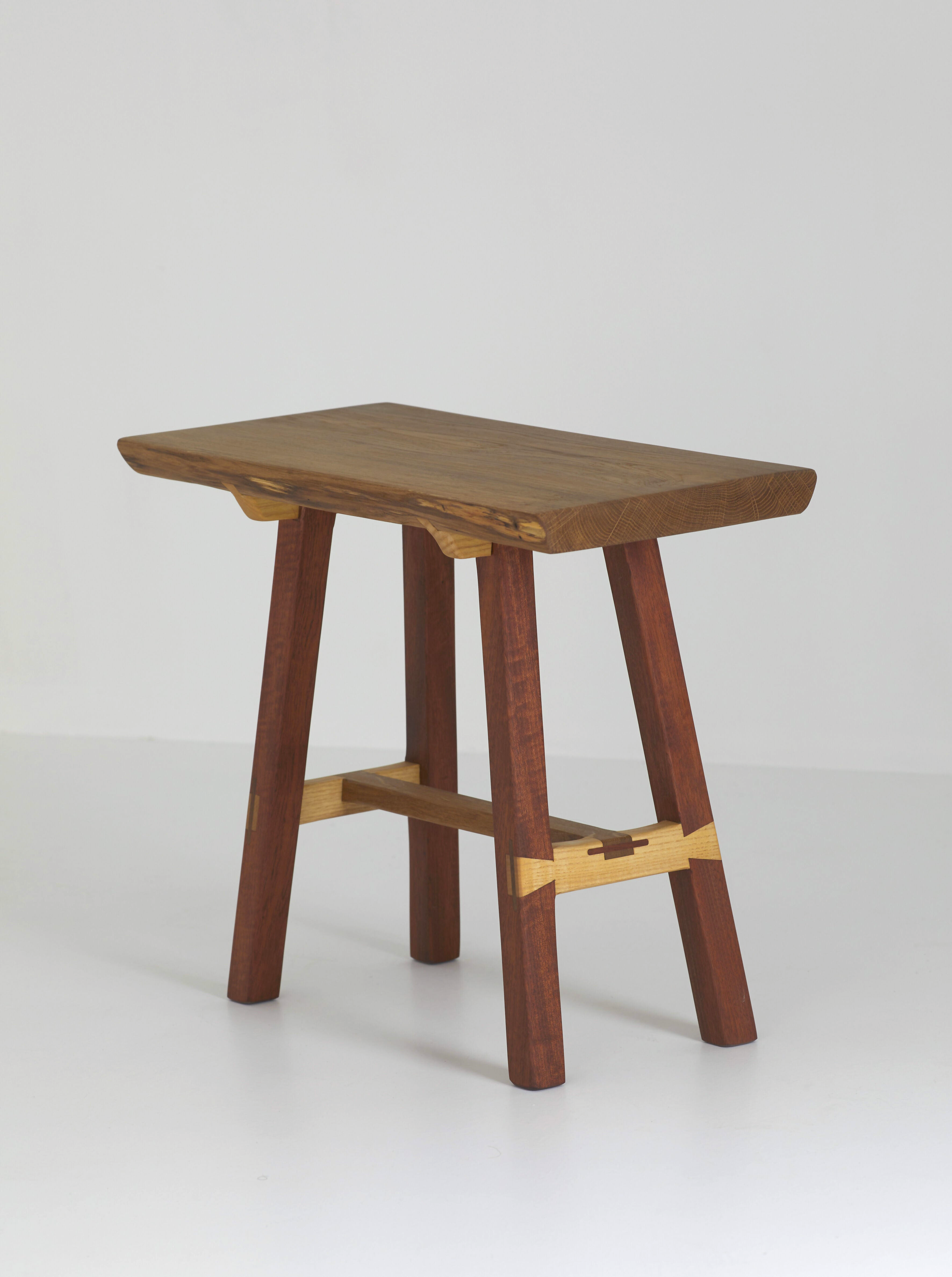 Tabouret 03/18