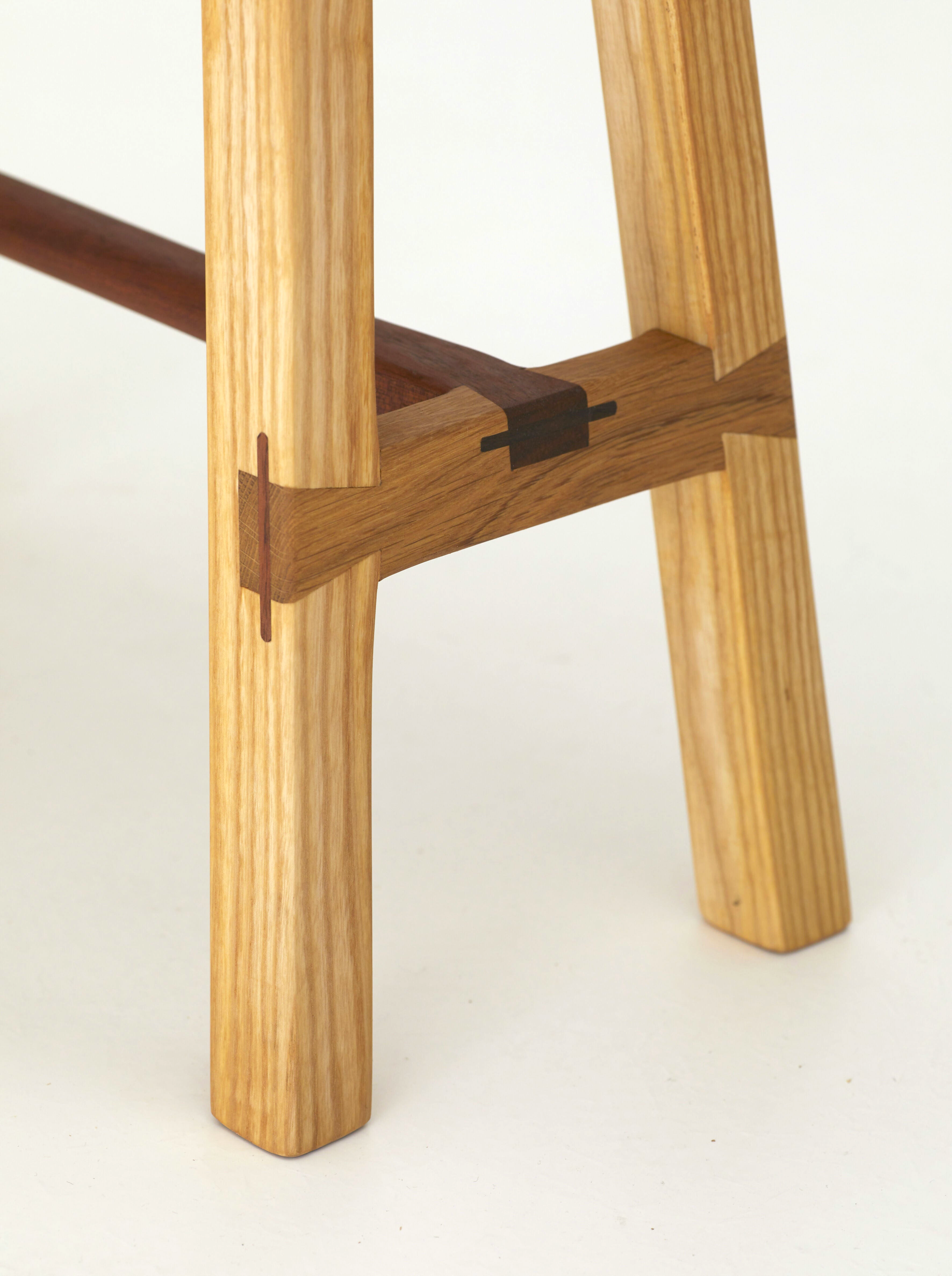 Tabouret 09/24 assise creusée