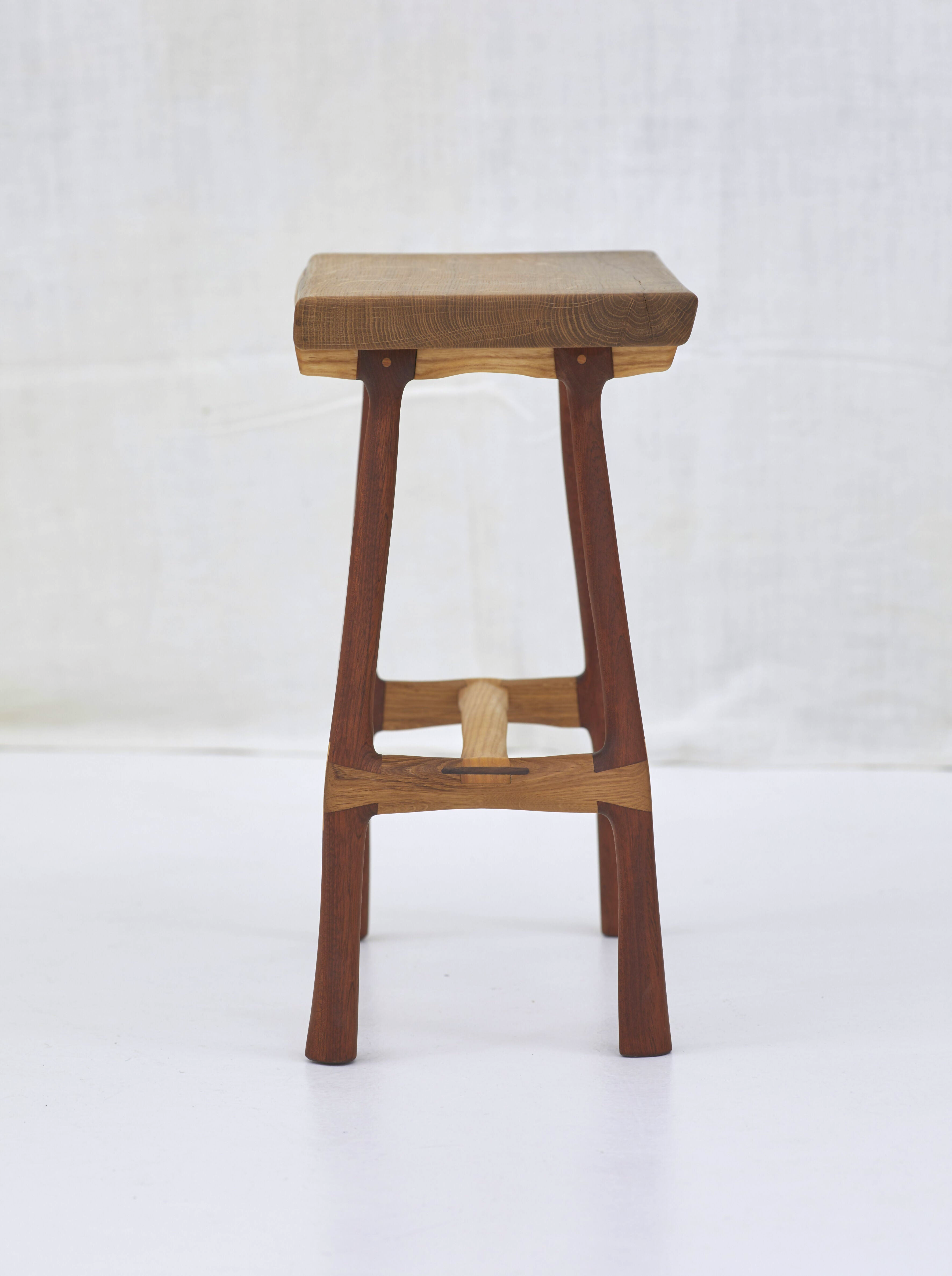 Tabouret 17/13s galbé léger, petit modèle